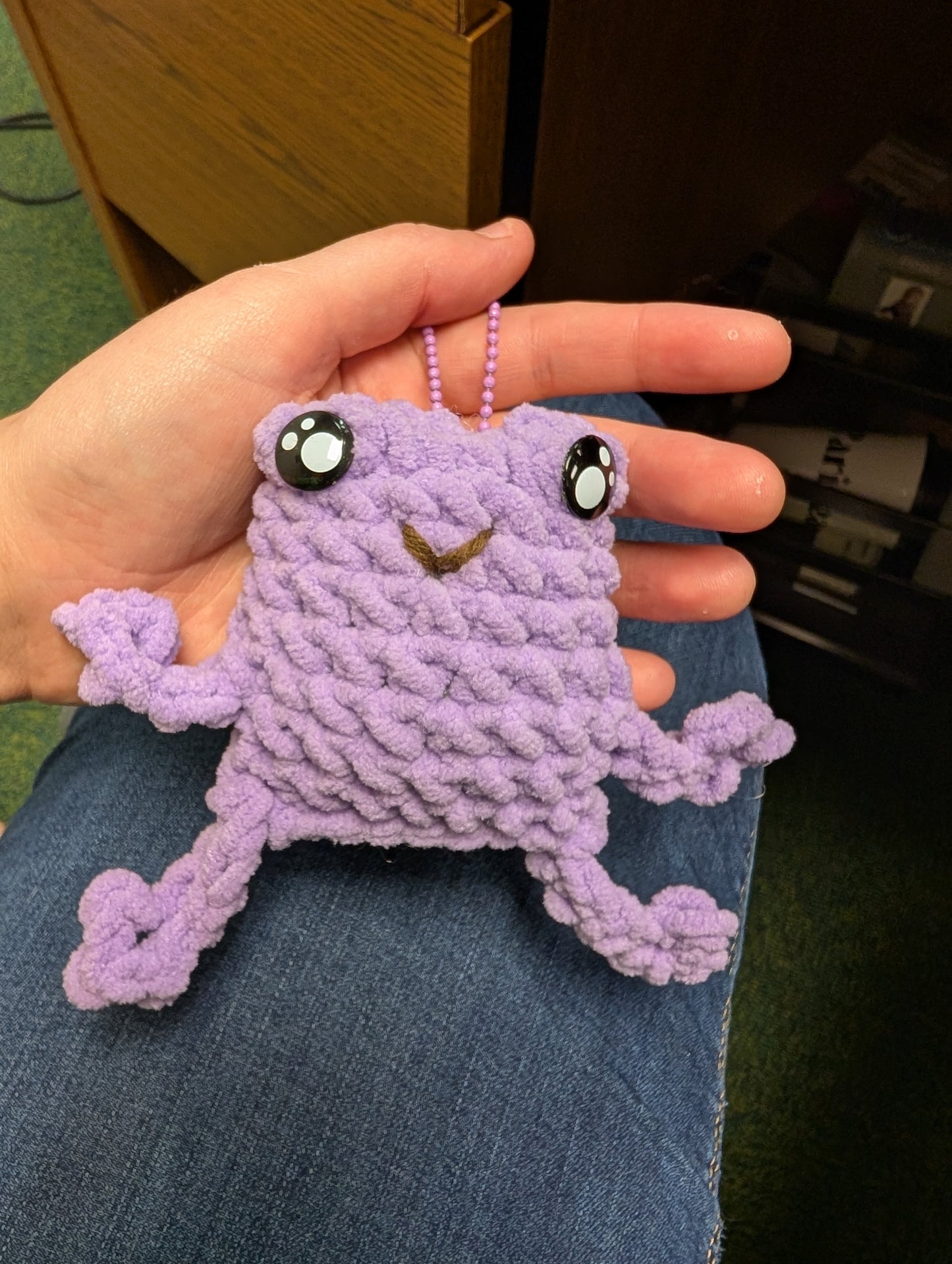 Leggy frog Keychain